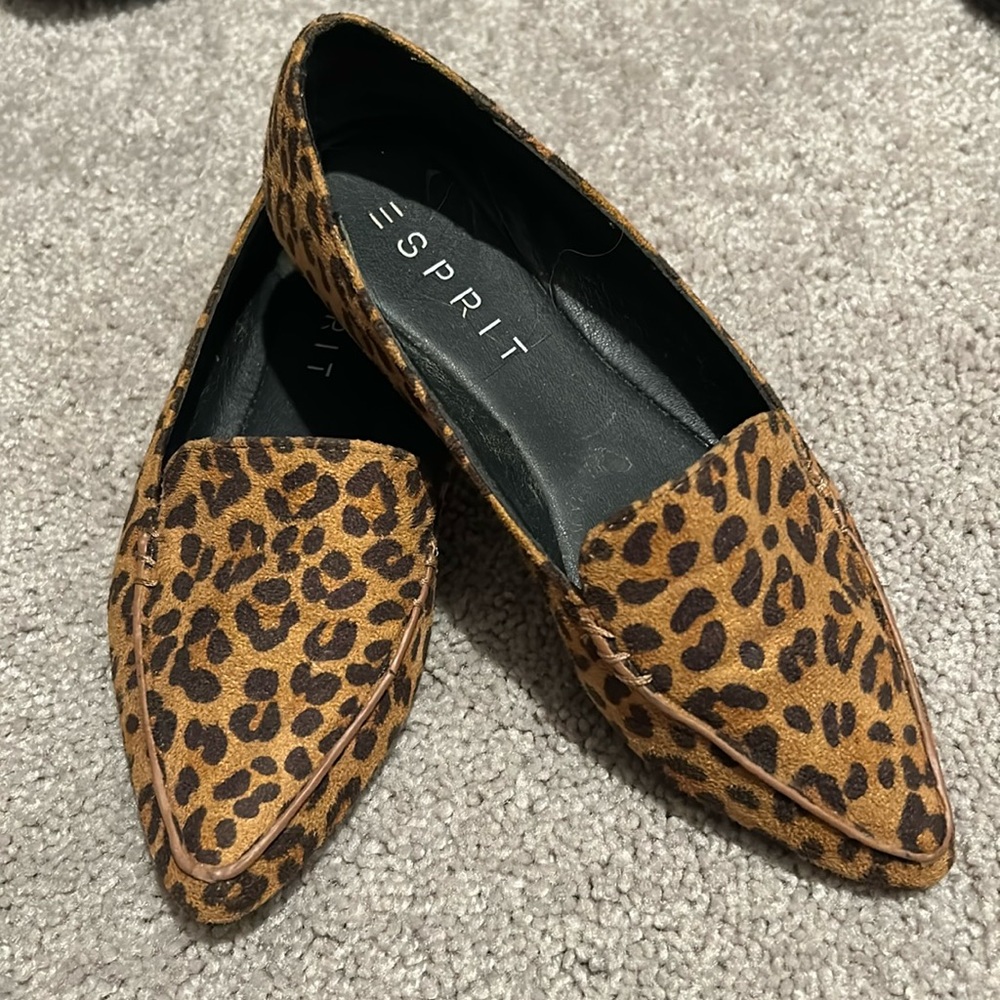 Leopard Print Pointed Toe Flats